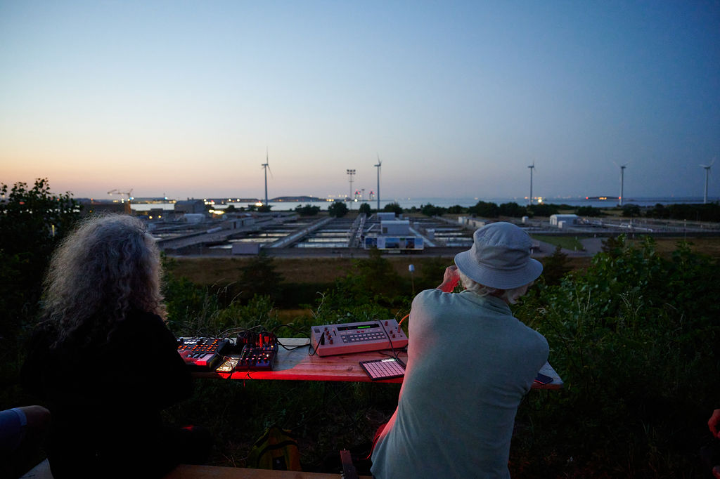 Australian sound artists Madeleine Flynn and Tim Humphrey. © Marine Gastineau