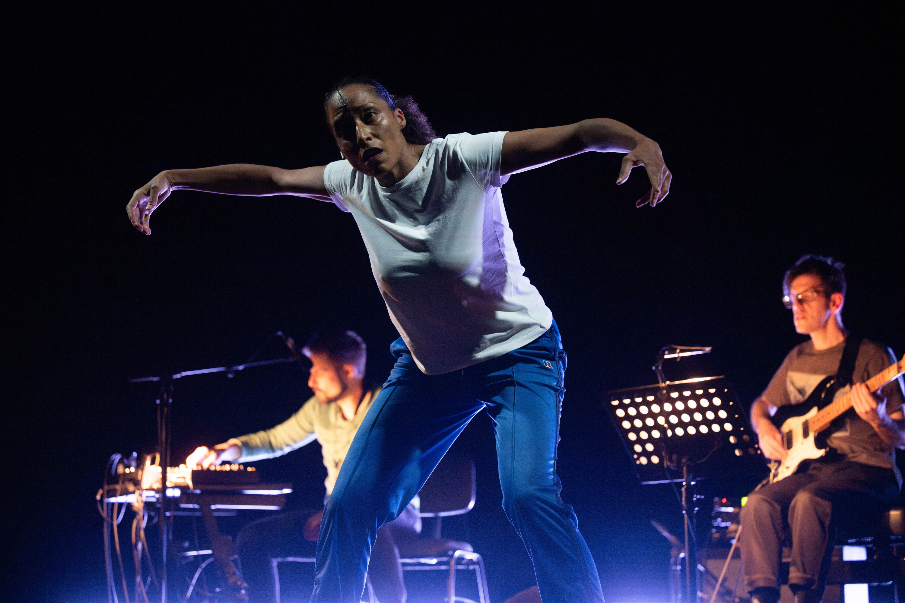 Performer Ligia Lewis at Radialsystem in Berlin. © Camille Blake