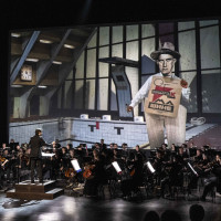 William Kentridges værk »Oh to Believe in Another World« på Festspillene. © Thor Brødeskrift