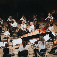 {oh!} Orkiestra at Polish Radio's Lutosławski Hall. © Grzesiek Mart