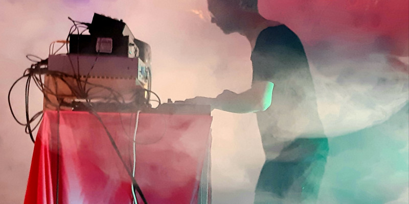 Bjørn Svin på Aarhus Lydkunstfestival. © Julie Hugsted