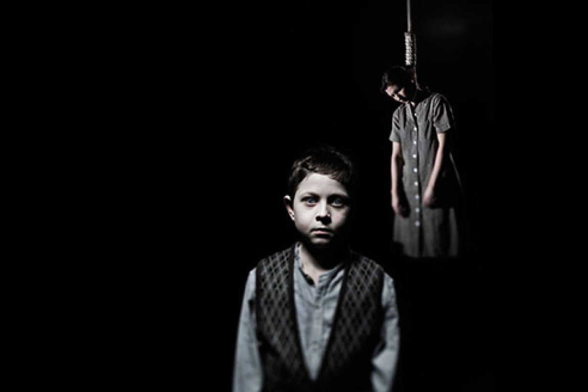 Plakat for opsætningen. © Miklos Szabo/Det Kongelige Teater