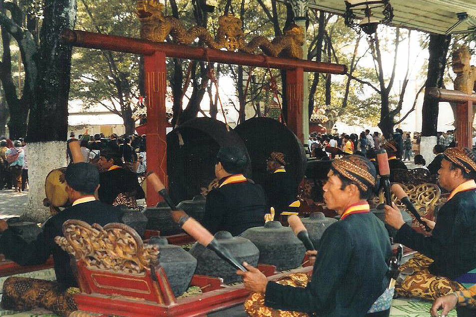 Javanske gamelanmusikere. © Giovanni Sciarrino