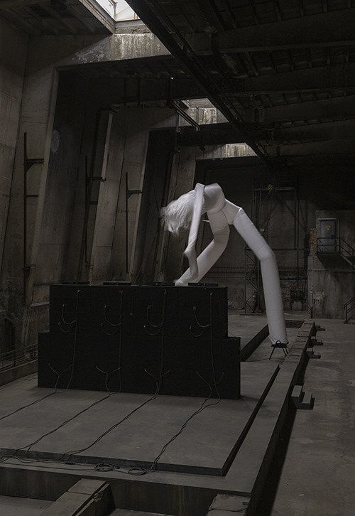 Cyprien Gaillard: »Ghost Dance«. (c)Timo Ohler